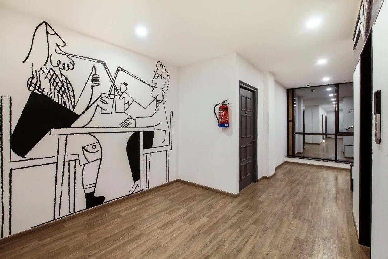 Hotel Navjivan Himatnagar Exterior photo