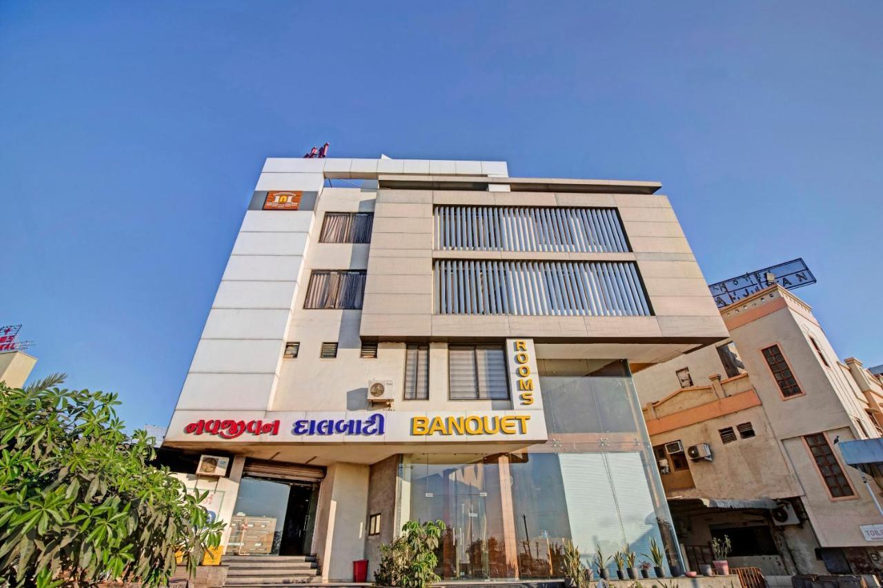Hotel Navjivan Himatnagar Exterior photo