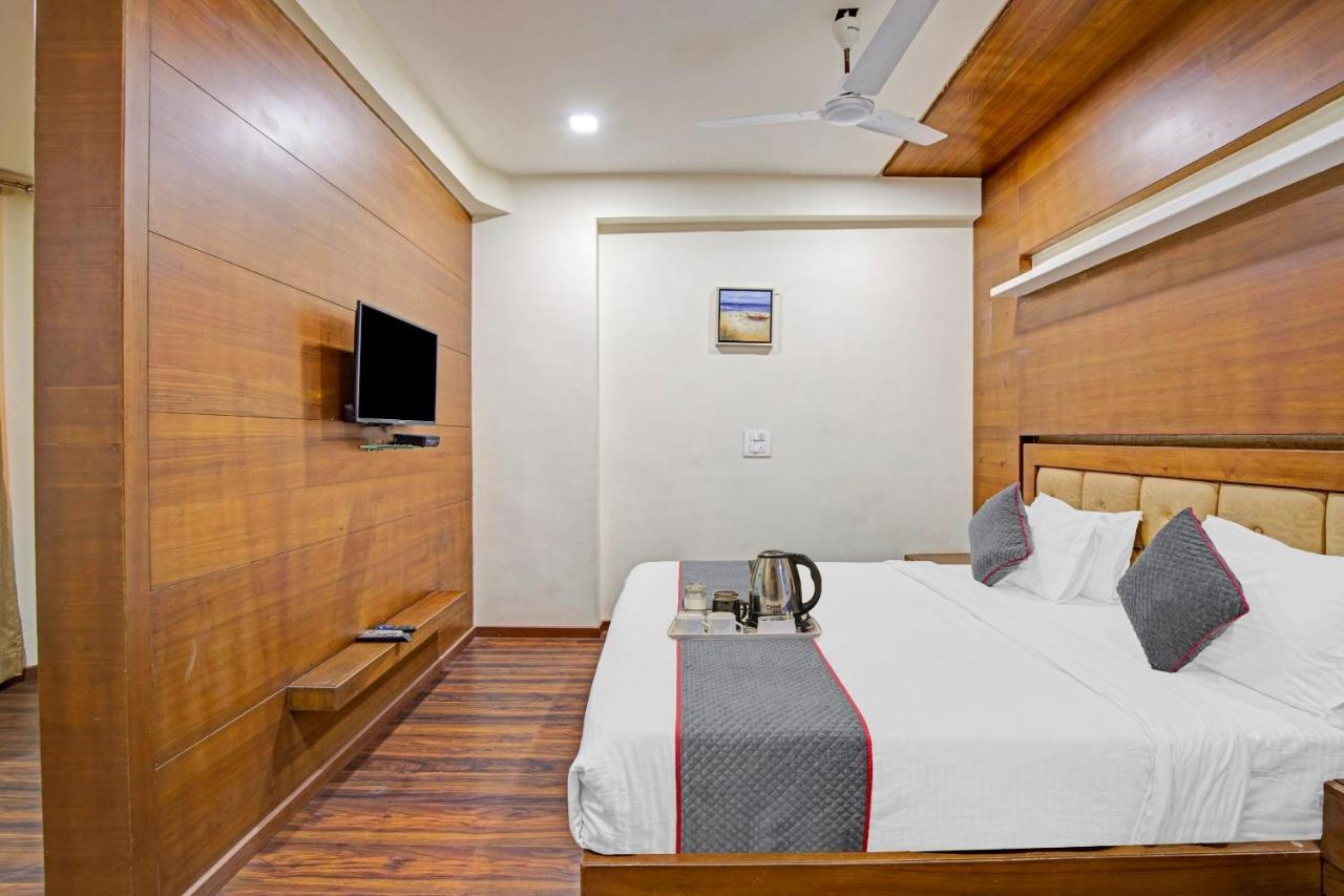 Hotel Navjivan Himatnagar Exterior photo